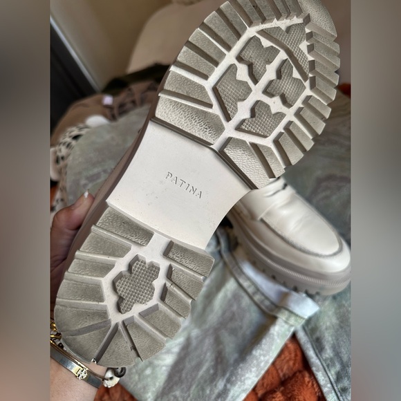 Anthropologie Cream Loafers - Picture 5 of 10